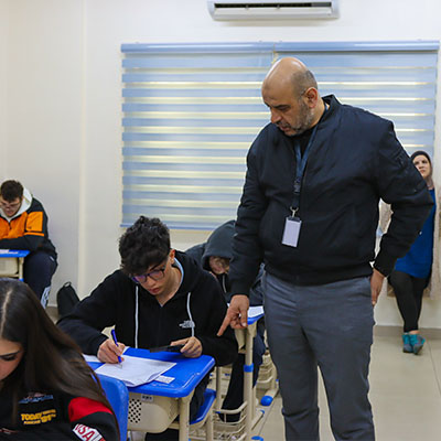  الرسوم المدرسية